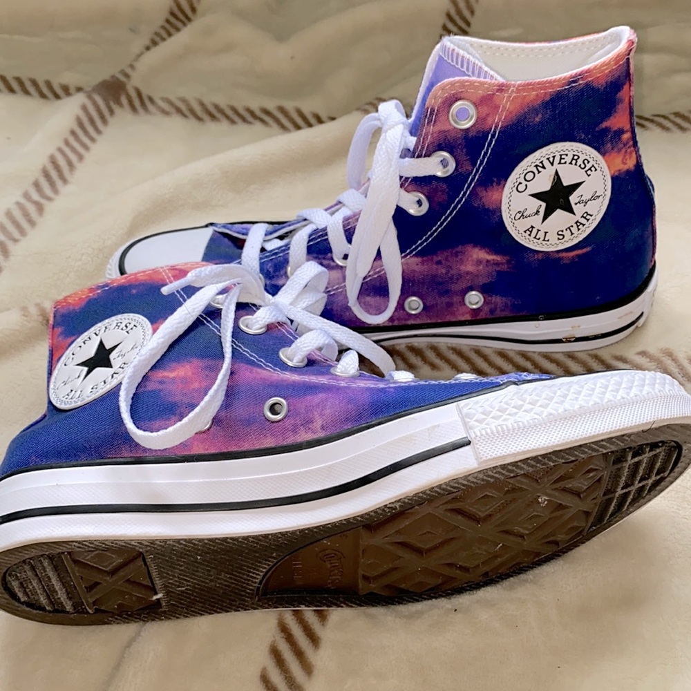 Converse sunset sky color High Tops
